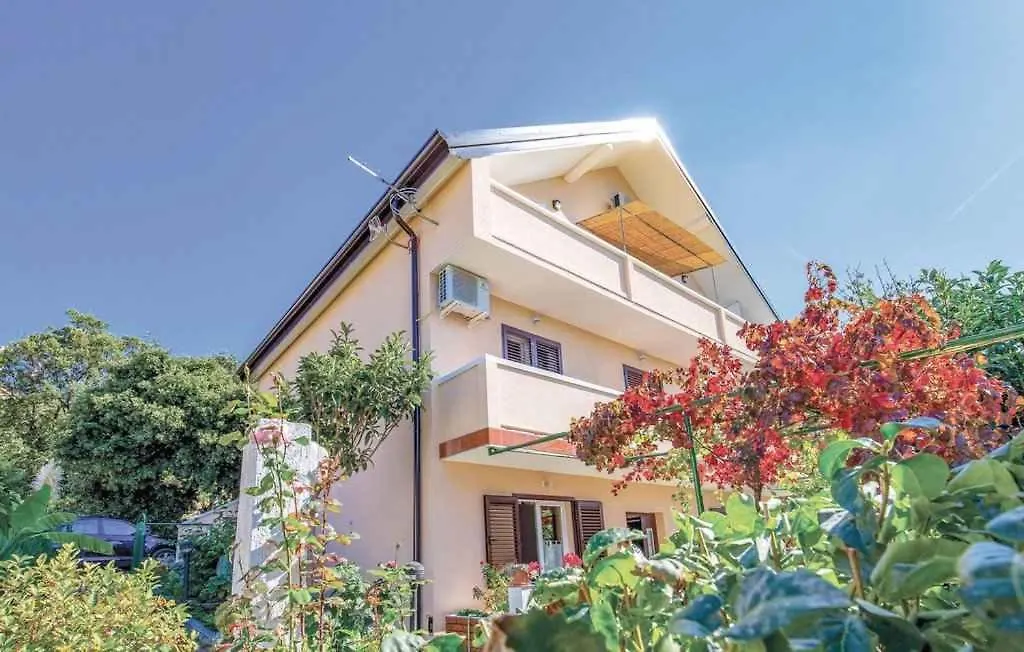 Apartment In Superska Draga - Insel Rab 42281 Supetarska Draga