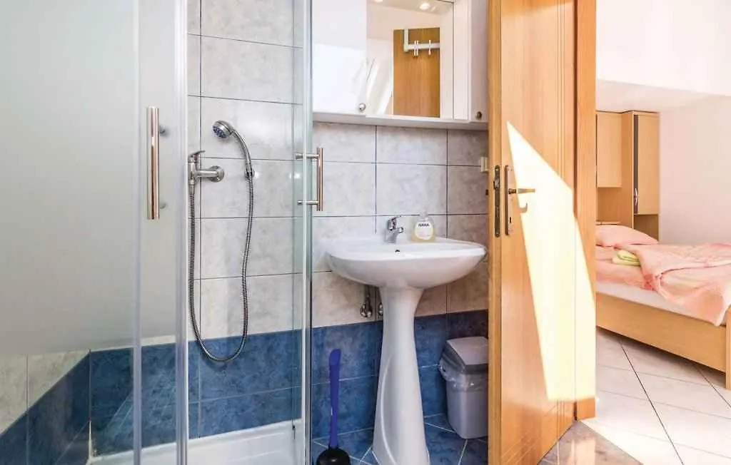 Apartment In Superska Draga - Insel Rab 42281 Supetarska Draga